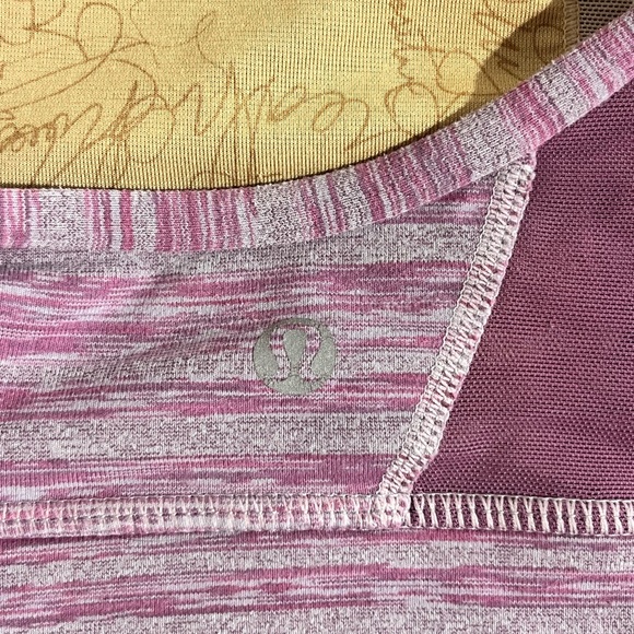 Lululemon Flow Y Sports Bra size 6 - Picture 3 of 4
